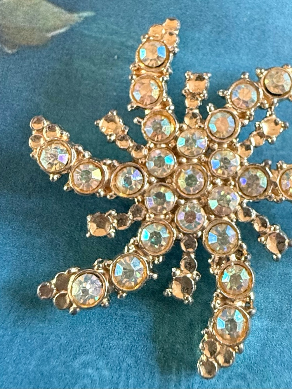 Rhinestone Star Brooch.